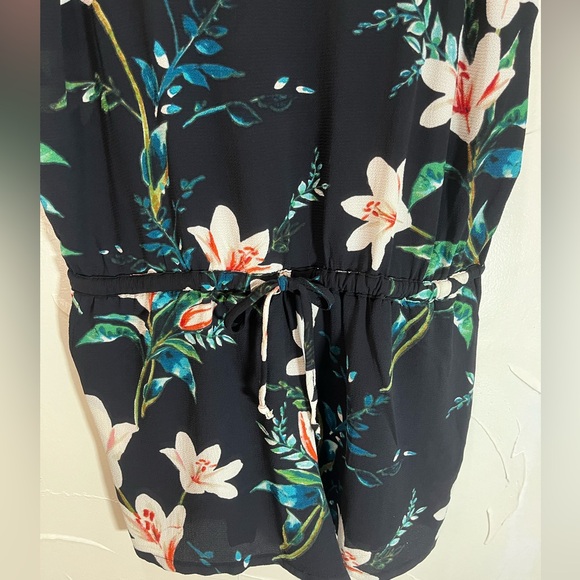 NWT C&E Los Angeles Tiger Lily Romper SZ M - Picture 3 of 13